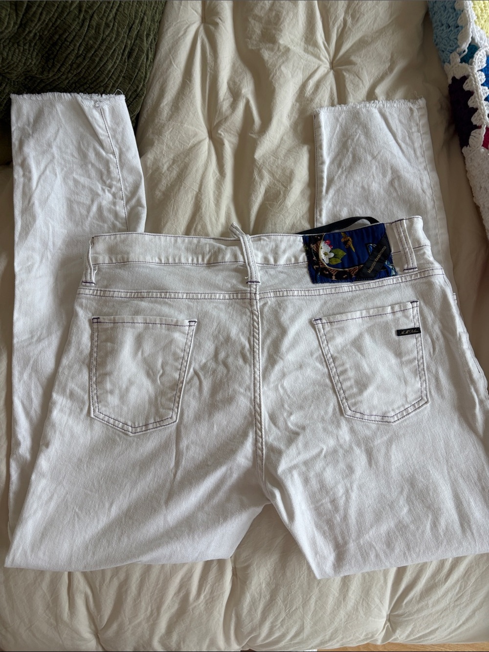 White womans Jeans - Classic Straight Fit